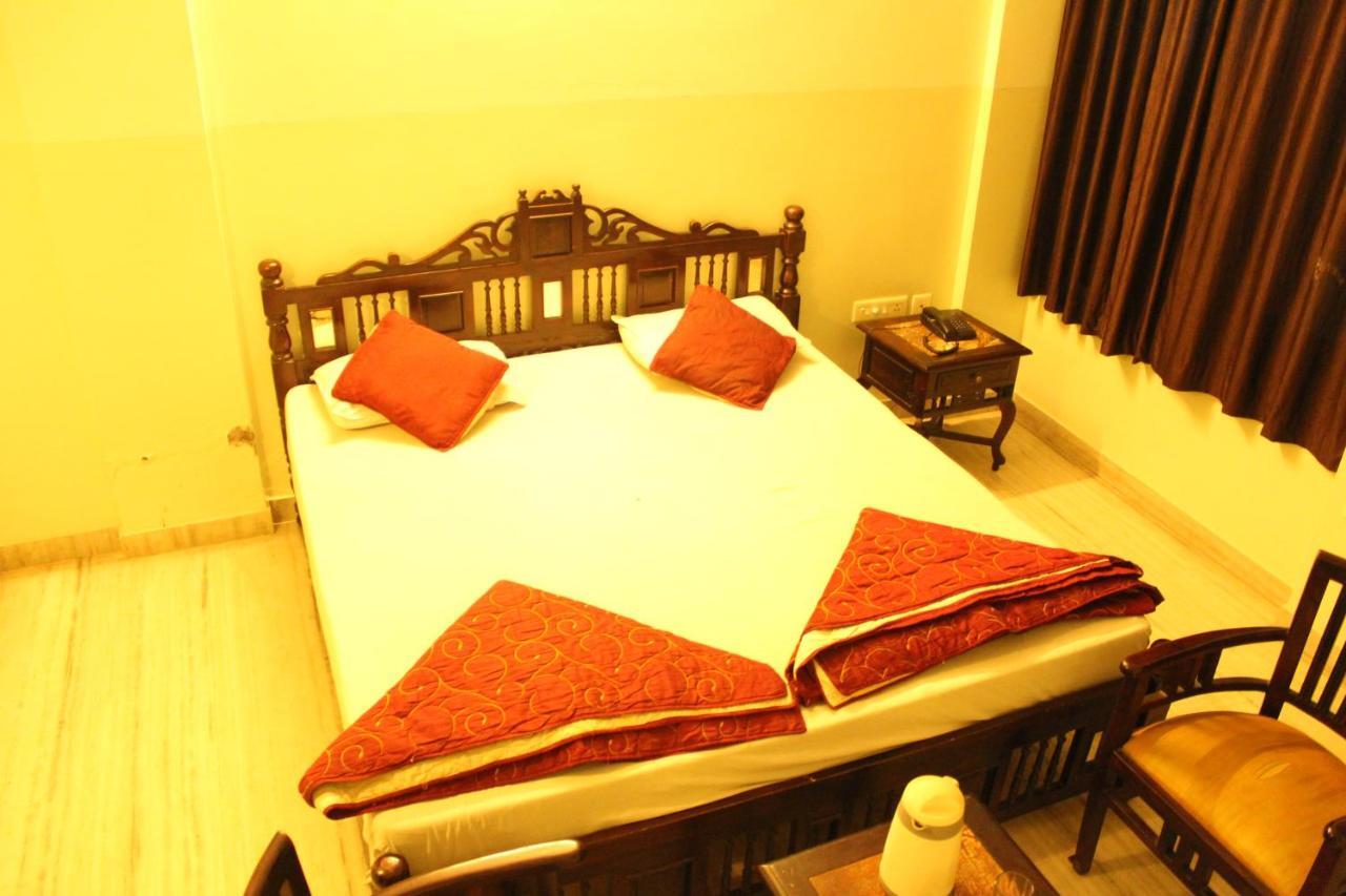Hotel The Chit Chat Palace Divisione di Divisione di Jaipur Esterno foto