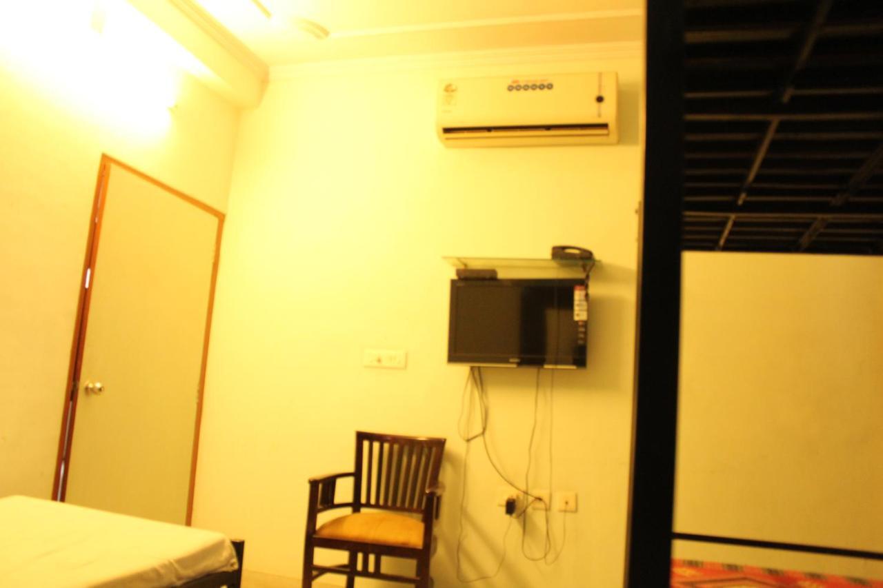 Hotel The Chit Chat Palace Divisione di Divisione di Jaipur Esterno foto
